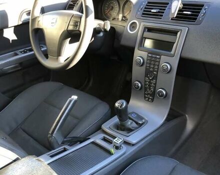 Черный Вольво С40, объемом двигателя 1.6 л и пробегом 270 тыс. км за 6800 $, фото 8 на Automoto.ua