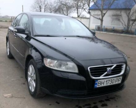 Черный Вольво С40, объемом двигателя 1.6 л и пробегом 270 тыс. км за 6800 $, фото 1 на Automoto.ua