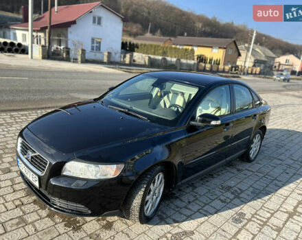 Черный Вольво С40, объемом двигателя 1.56 л и пробегом 243 тыс. км за 7400 $, фото 5 на Automoto.ua