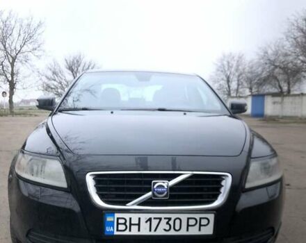 Черный Вольво С40, объемом двигателя 1.6 л и пробегом 270 тыс. км за 6800 $, фото 4 на Automoto.ua