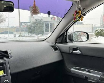 Чорний Вольво S40, об'ємом двигуна 1.6 л та пробігом 248 тис. км за 6800 $, фото 20 на Automoto.ua