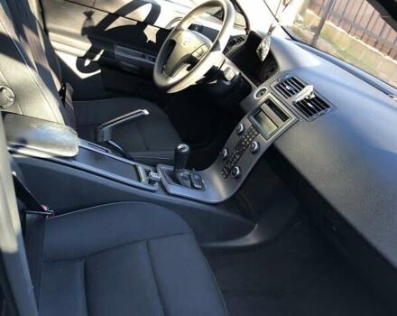 Черный Вольво С40, объемом двигателя 1.6 л и пробегом 270 тыс. км за 6800 $, фото 7 на Automoto.ua