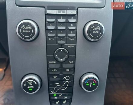 Черный Вольво С40, объемом двигателя 1.6 л и пробегом 51 тыс. км за 6300 $, фото 24 на Automoto.ua