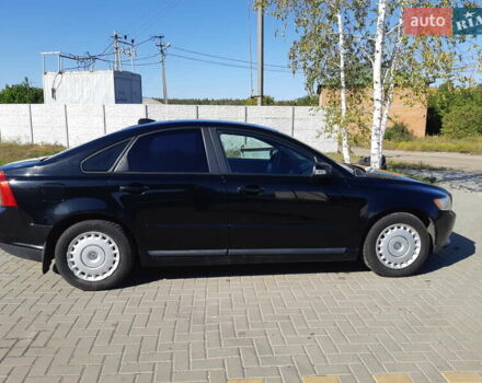 Черный Вольво С40, объемом двигателя 1.6 л и пробегом 251 тыс. км за 7000 $, фото 3 на Automoto.ua