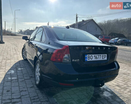 Черный Вольво С40, объемом двигателя 1.56 л и пробегом 243 тыс. км за 7400 $, фото 6 на Automoto.ua