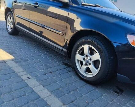 Черный Вольво С40, объемом двигателя 1.6 л и пробегом 241 тыс. км за 7700 $, фото 5 на Automoto.ua