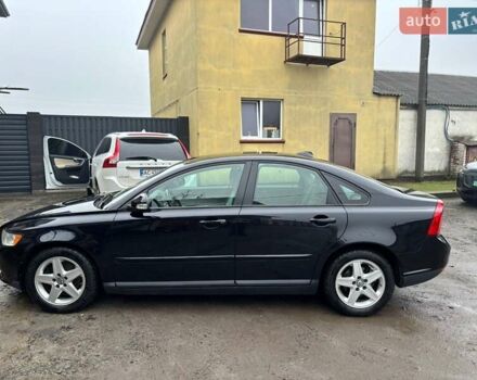 Черный Вольво С40, объемом двигателя 2 л и пробегом 230 тыс. км за 8500 $, фото 5 на Automoto.ua