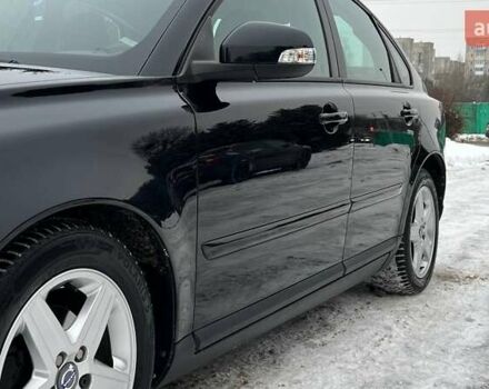 Черный Вольво С40, объемом двигателя 1.56 л и пробегом 245 тыс. км за 7999 $, фото 4 на Automoto.ua