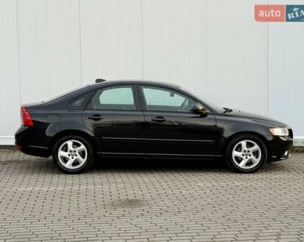Черный Вольво С40, объемом двигателя 1.6 л и пробегом 236 тыс. км за 8750 $, фото 7 на Automoto.ua