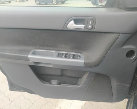 Чорний Вольво S40, об'ємом двигуна 1.6 л та пробігом 185 тис. км за 7200 $, фото 6 на Automoto.ua