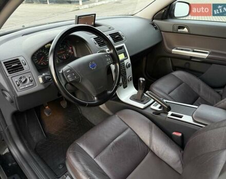 Черный Вольво С40, объемом двигателя 1.6 л и пробегом 236 тыс. км за 8750 $, фото 23 на Automoto.ua