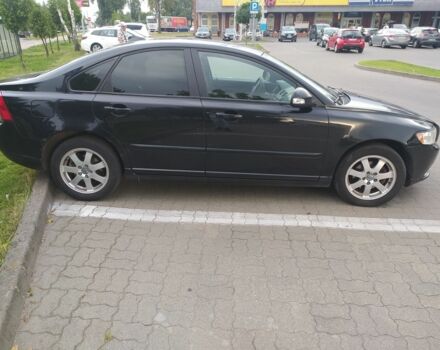 Чорний Вольво S40, об'ємом двигуна 1.6 л та пробігом 185 тис. км за 7200 $, фото 2 на Automoto.ua