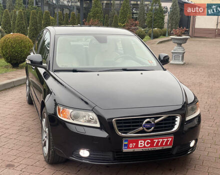 Черный Вольво С40, объемом двигателя 0 л и пробегом 231 тыс. км за 9700 $, фото 4 на Automoto.ua