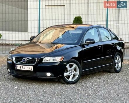 Чорний Вольво S40, об'ємом двигуна 1.6 л та пробігом 236 тис. км за 8950 $, фото 1 на Automoto.ua