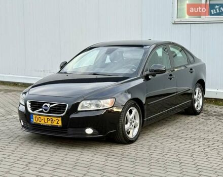 Черный Вольво С40, объемом двигателя 1.6 л и пробегом 236 тыс. км за 8750 $, фото 2 на Automoto.ua