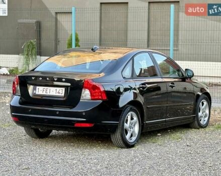 Чорний Вольво S40, об'ємом двигуна 1.6 л та пробігом 236 тис. км за 8950 $, фото 6 на Automoto.ua