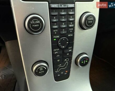 Черный Вольво С40, объемом двигателя 1.6 л и пробегом 236 тыс. км за 8750 $, фото 40 на Automoto.ua