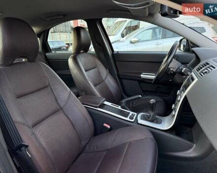 Чорний Вольво S40, об'ємом двигуна 1.6 л та пробігом 236 тис. км за 8950 $, фото 28 на Automoto.ua