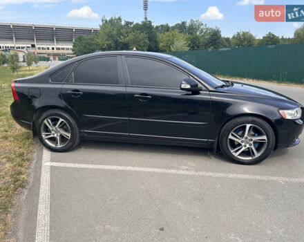 Черный Вольво С40, объемом двигателя 1.6 л и пробегом 303 тыс. км за 8200 $, фото 3 на Automoto.ua