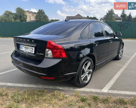 Черный Вольво С40, объемом двигателя 1.6 л и пробегом 303 тыс. км за 8200 $, фото 4 на Automoto.ua