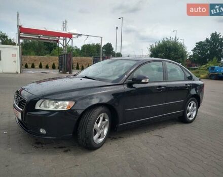 Черный Вольво С40, объемом двигателя 1.98 л и пробегом 282 тыс. км за 9300 $, фото 1 на Automoto.ua