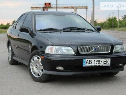 Вольво С40 1996 в Виннице на Automoto.ua Черный Вольво С40, объемом двигателя 2 л и пробегом 389 тыс. км за 4100 $, фото 1 на Automoto.ua
