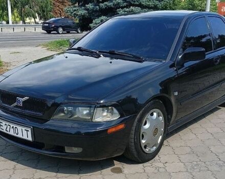 Черный Вольво С40, объемом двигателя 1.9 л и пробегом 233 тыс. км за 4550 $, фото 1 на Automoto.ua