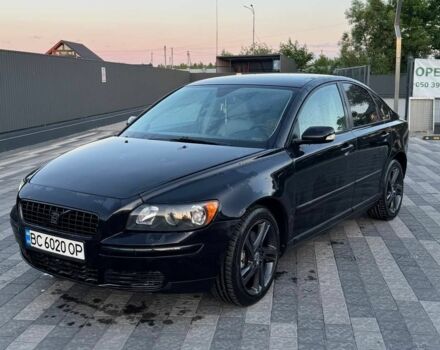 Чорний Вольво S40, об'ємом двигуна 2 л та пробігом 321 тис. км за 4211 $, фото 1 на Automoto.ua