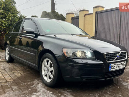 Черный Вольво С40, объемом двигателя 1.8 л и пробегом 192 тыс. км за 6000 $, фото 1 на Automoto.ua