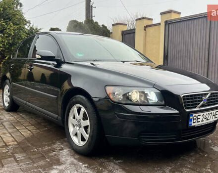 Чорний Вольво S40, об'ємом двигуна 1.8 л та пробігом 192 тис. км за 6000 $, фото 1 на Automoto.ua