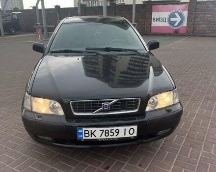 Чорний Вольво S40, об'ємом двигуна 2 л та пробігом 250 тис. км за 3999 $, фото 1 на Automoto.ua