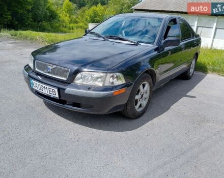 Черный Вольво С40, объемом двигателя 1.95 л и пробегом 320 тыс. км за 2600 $, фото 1 на Automoto.ua