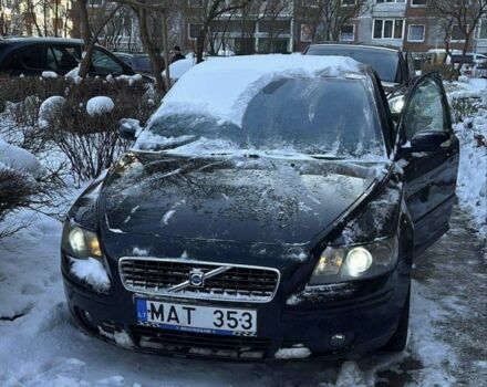 Чорний Вольво S40, об'ємом двигуна 2 л та пробігом 350 тис. км за 2343 $, фото 1 на Automoto.ua