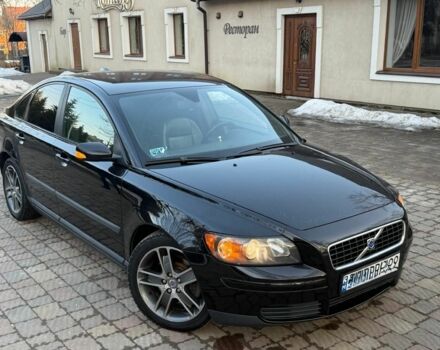 Черный Вольво С40, объемом двигателя 0 л и пробегом 350 тыс. км за 3099 $, фото 1 на Automoto.ua