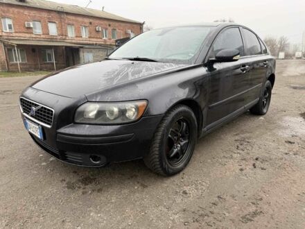 Черный Вольво С40, объемом двигателя 2 л и пробегом 247 тыс. км за 2500 $, фото 1 на Automoto.ua