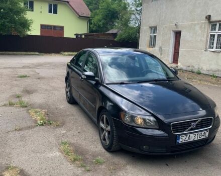 Черный Вольво С40, объемом двигателя 2 л и пробегом 400 тыс. км за 2450 $, фото 1 на Automoto.ua
