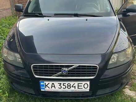 Черный Вольво С40, объемом двигателя 1.6 л и пробегом 319 тыс. км за 5300 $, фото 1 на Automoto.ua
