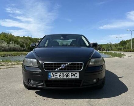 Вольво С40 2006 в Днепре (Днепропетровске) на Automoto.ua Черный Вольво С40, объемом двигателя 2 л и пробегом 200 тыс. км за 6000 $, фото 1 на Automoto.ua