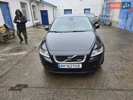 Черный Вольво С40, объемом двигателя 2 л и пробегом 291 тыс. км за 7900 $, фото 1 на Automoto.ua