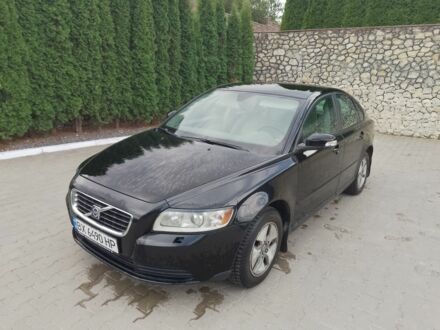 Вольво S40 2008 у Волочиске на Automoto.ua Чорний Вольво S40, об'ємом двигуна 1.8 л та пробігом 207 тис. км за 7400 $, фото 1 на Automoto.ua