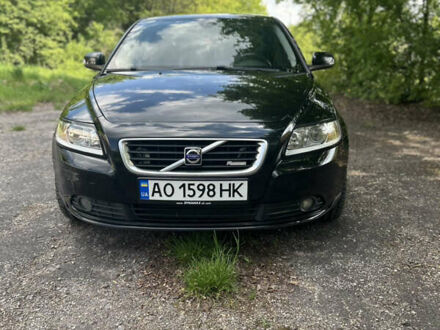 Вольво С40 2008 в Ужгороде на Automoto.ua Черный Вольво С40, объемом двигателя 2 л и пробегом 188 тыс. км за 7287 $, фото 1 на Automoto.ua