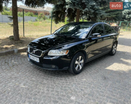 Черный Вольво С40, объемом двигателя 1.6 л и пробегом 224 тыс. км за 7500 $, фото 1 на Automoto.ua