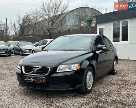 Черный Вольво С40, объемом двигателя 1.6 л и пробегом 51 тыс. км за 6300 $, фото 1 на Automoto.ua
