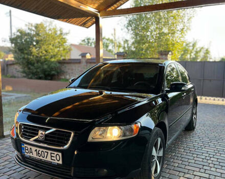 Чорний Вольво S40, об'ємом двигуна 1.6 л та пробігом 226 тис. км за 5800 $, фото 1 на Automoto.ua