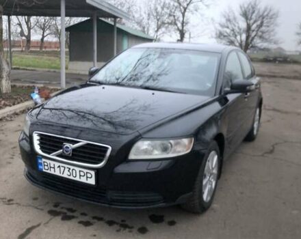Черный Вольво С40, объемом двигателя 1.6 л и пробегом 270 тыс. км за 6800 $, фото 1 на Automoto.ua
