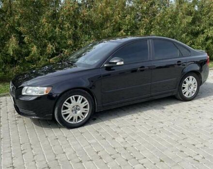 Черный Вольво С40, объемом двигателя 1.6 л и пробегом 263 тыс. км за 7200 $, фото 1 на Automoto.ua