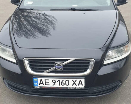 Черный Вольво С40, объемом двигателя 2 л и пробегом 190 тыс. км за 6199 $, фото 1 на Automoto.ua