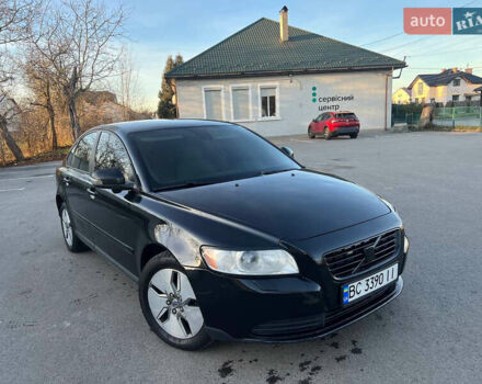 Черный Вольво С40, объемом двигателя 1.6 л и пробегом 277 тыс. км за 4950 $, фото 1 на Automoto.ua