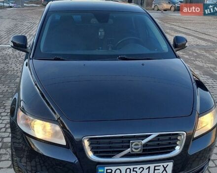 Черный Вольво С40, объемом двигателя 1.6 л и пробегом 301 тыс. км за 7599 $, фото 1 на Automoto.ua