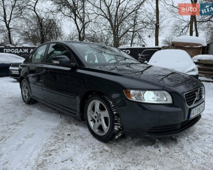 Черный Вольво С40, объемом двигателя 1.6 л и пробегом 266 тыс. км за 8950 $, фото 1 на Automoto.ua